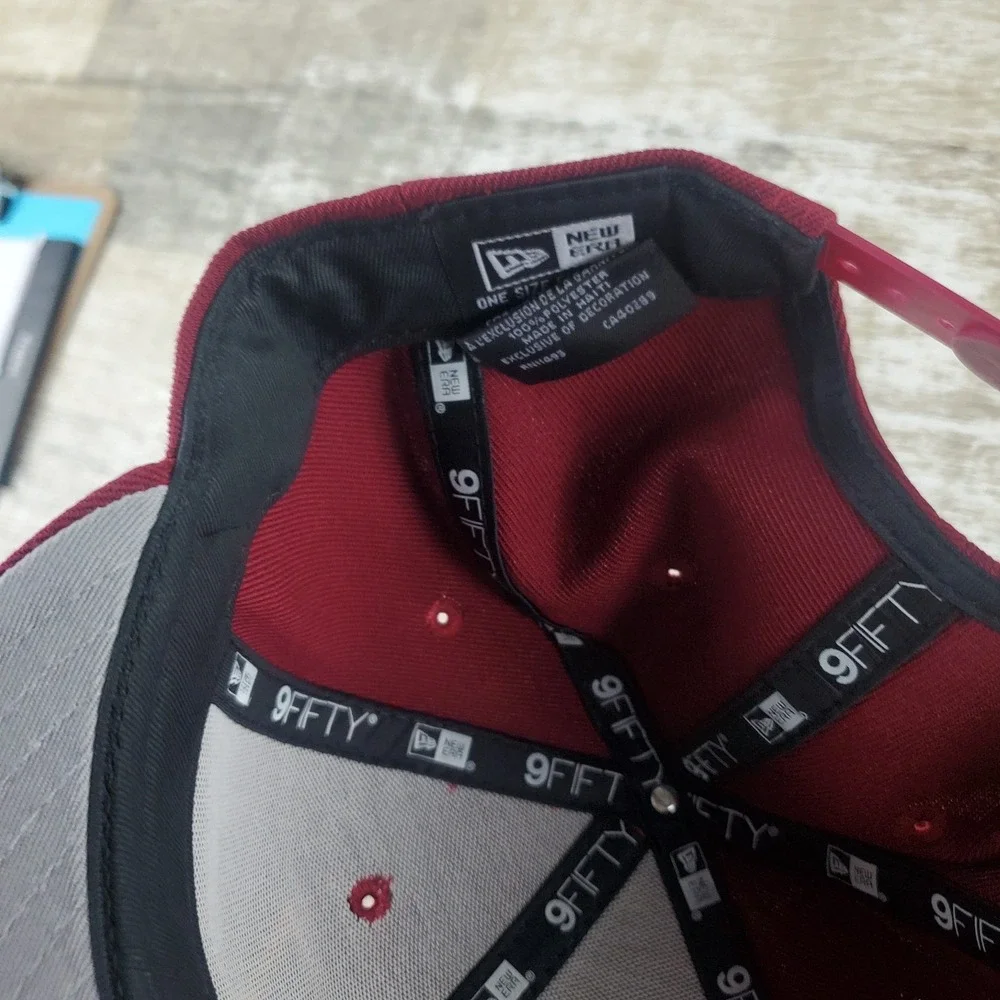 New Era 9FIFTY Hat One Size Burgundy Washington Commanders Football Snapback